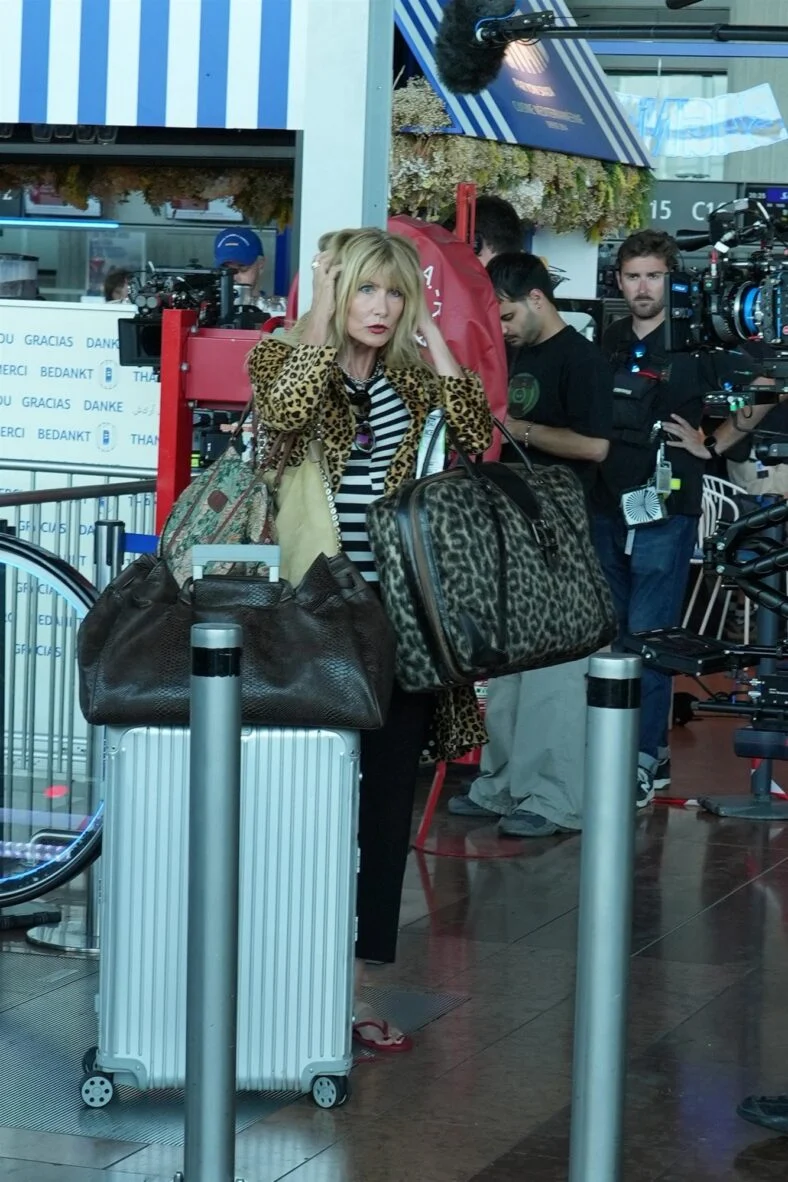 O elenco da White Lotus filma no aeroporto de Nice