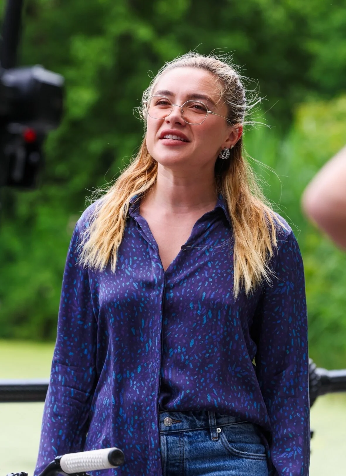 Florence Pugh e Andy Samberg filmando um novo filme 42,6 anos no Central Park