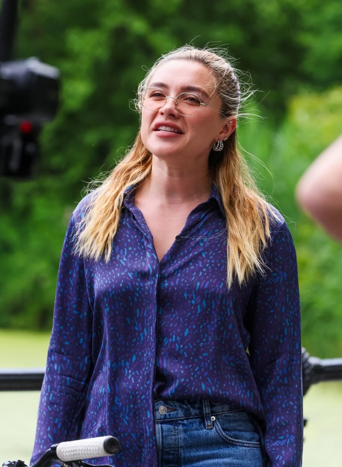 Florence Pugh e Andy Samberg filmando um novo filme 42,6 anos no Central Park