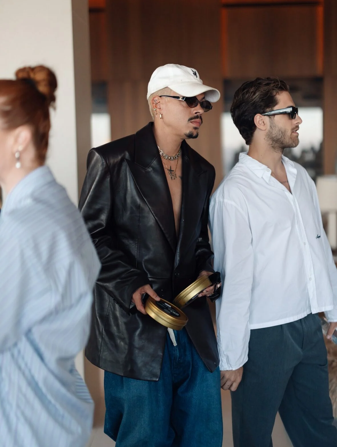 Celebridades participam do jantar WeMatter Pride oferecido por Vas J Morgan e Lucy Guo