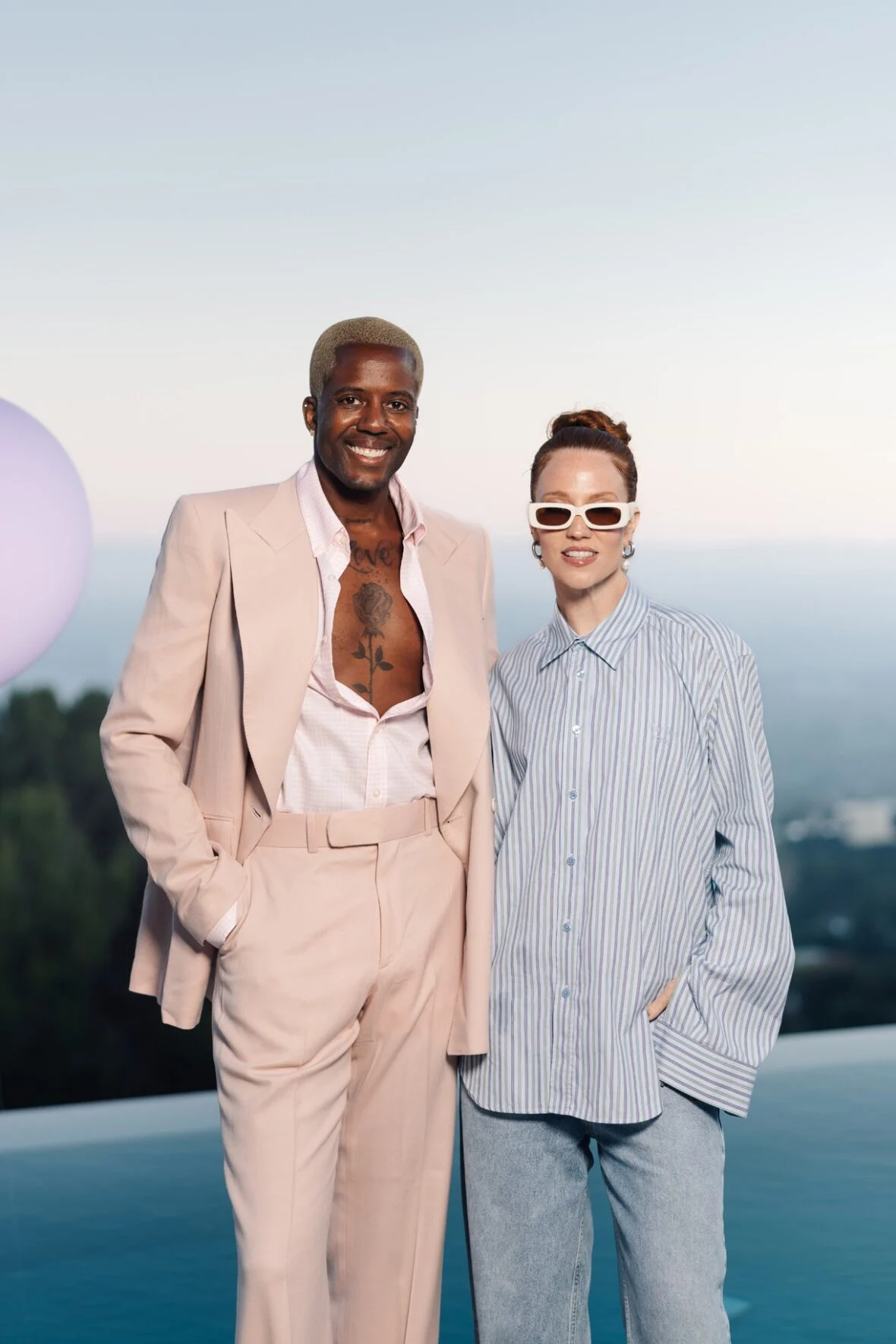 Celebridades participam do jantar WeMatter Pride oferecido por Vas J Morgan e Lucy Guo
