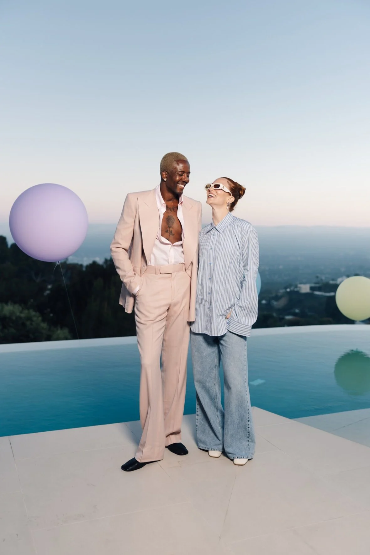 Celebridades participam do jantar WeMatter Pride oferecido por Vas J Morgan e Lucy Guo
