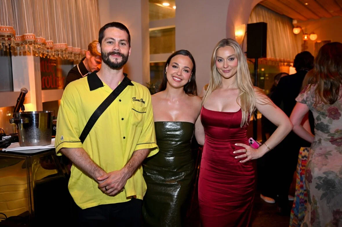 Dylan O'Brien e Sarah Ramos na estreia do filme Little Brother e depois da festa