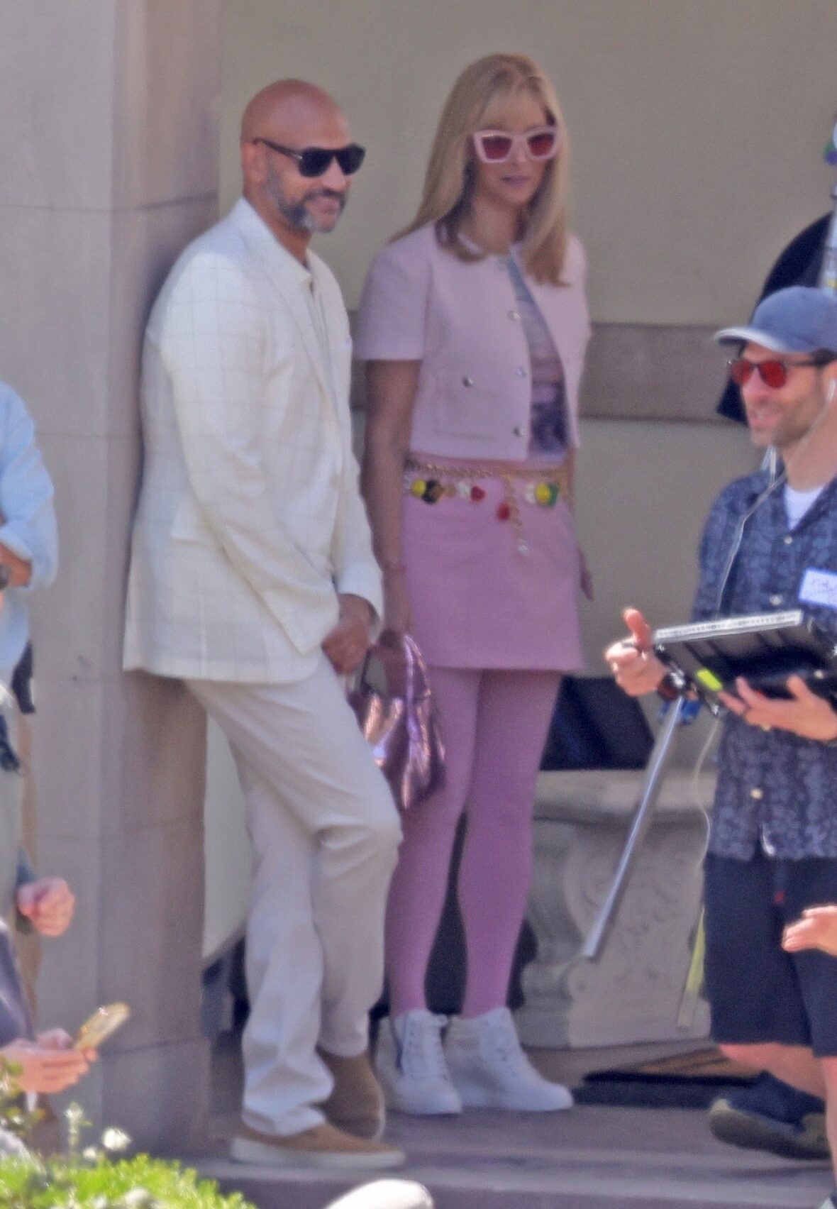 Elenco no set da sequência do filme de Romy e Michele, High School Reunion