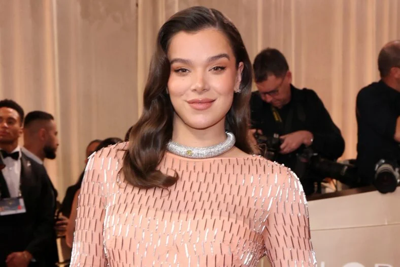 Hailee Steinfeld revela o nome da filha recém-nascida