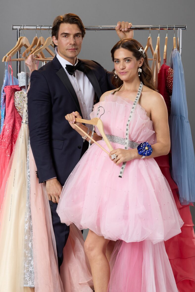 Pôster e fotos do filme Hallmark Channel The Love Heist com Peter Porte e Lyndsy Fonseca