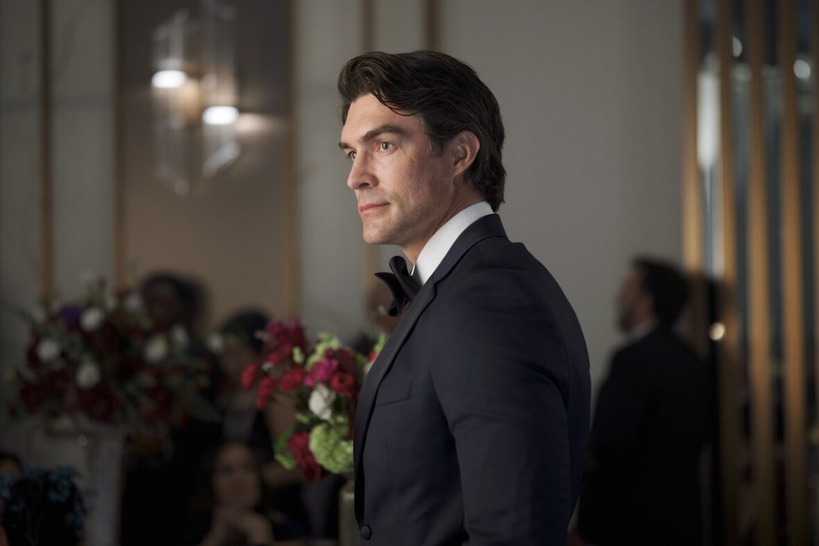 Pôster e fotos do filme Hallmark Channel The Love Heist com Peter Porte e Lyndsy Fonseca