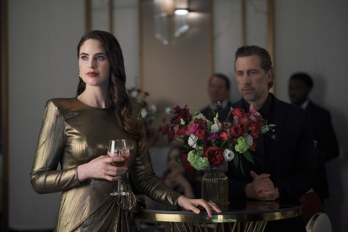 Pôster e fotos do filme Hallmark Channel The Love Heist com Peter Porte e Lyndsy Fonseca