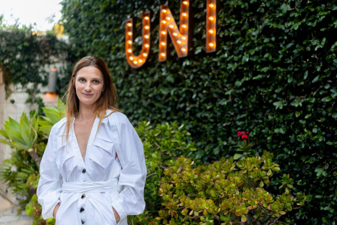 Alexandra Keating participa da Summer Uni Party