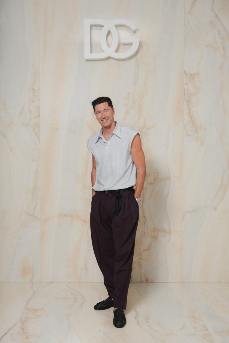 Robert Lewandowski no desfile da D&G