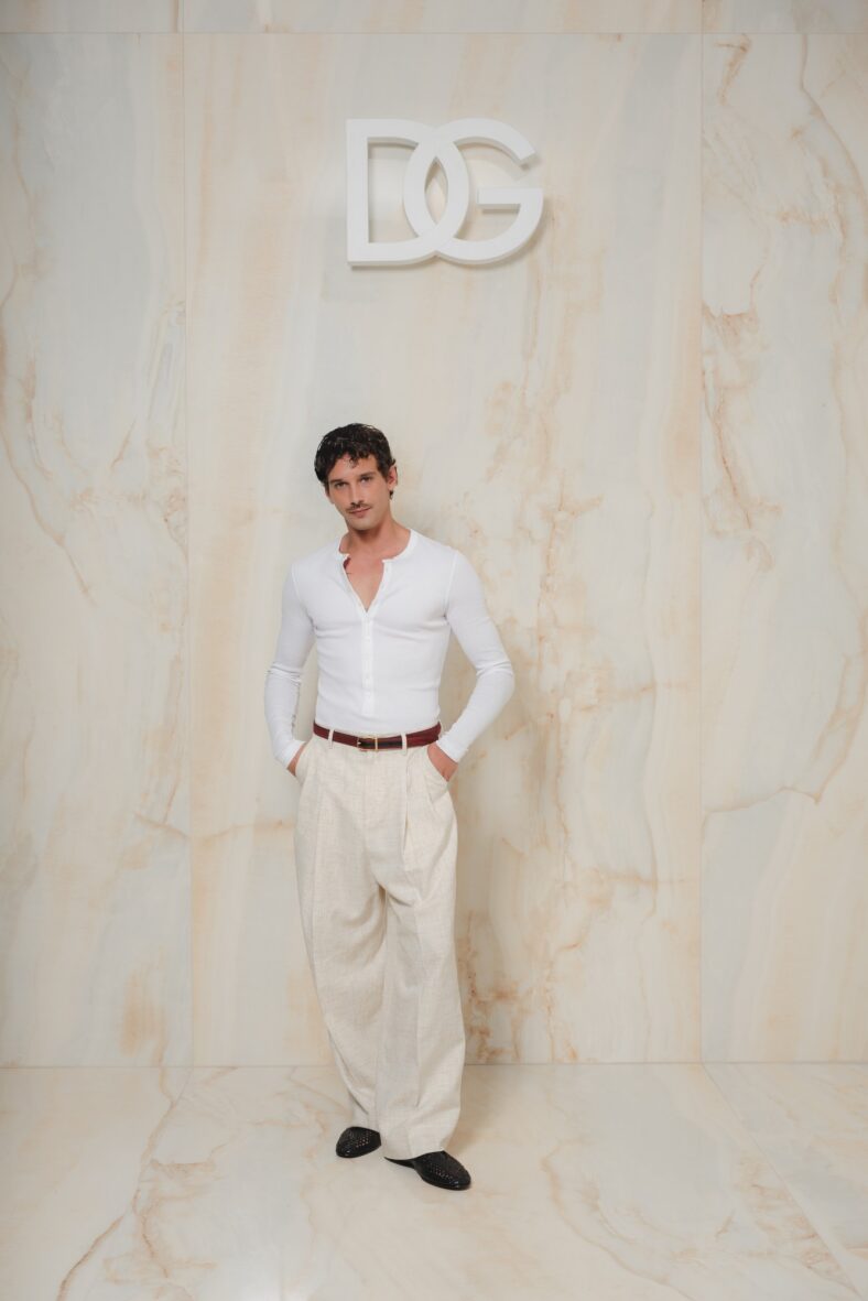 Joel Sanchez no desfile da D&G
