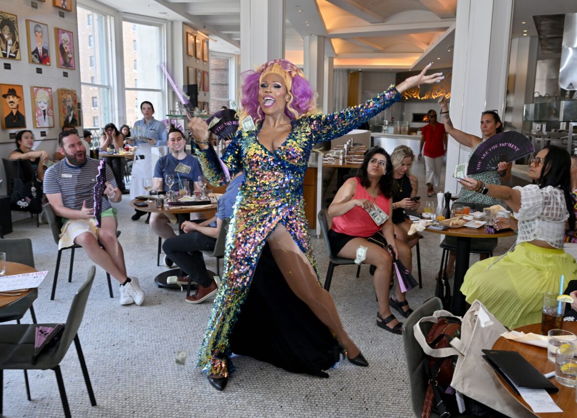 Peppermint se apresenta no brunch drag do NYC Pride