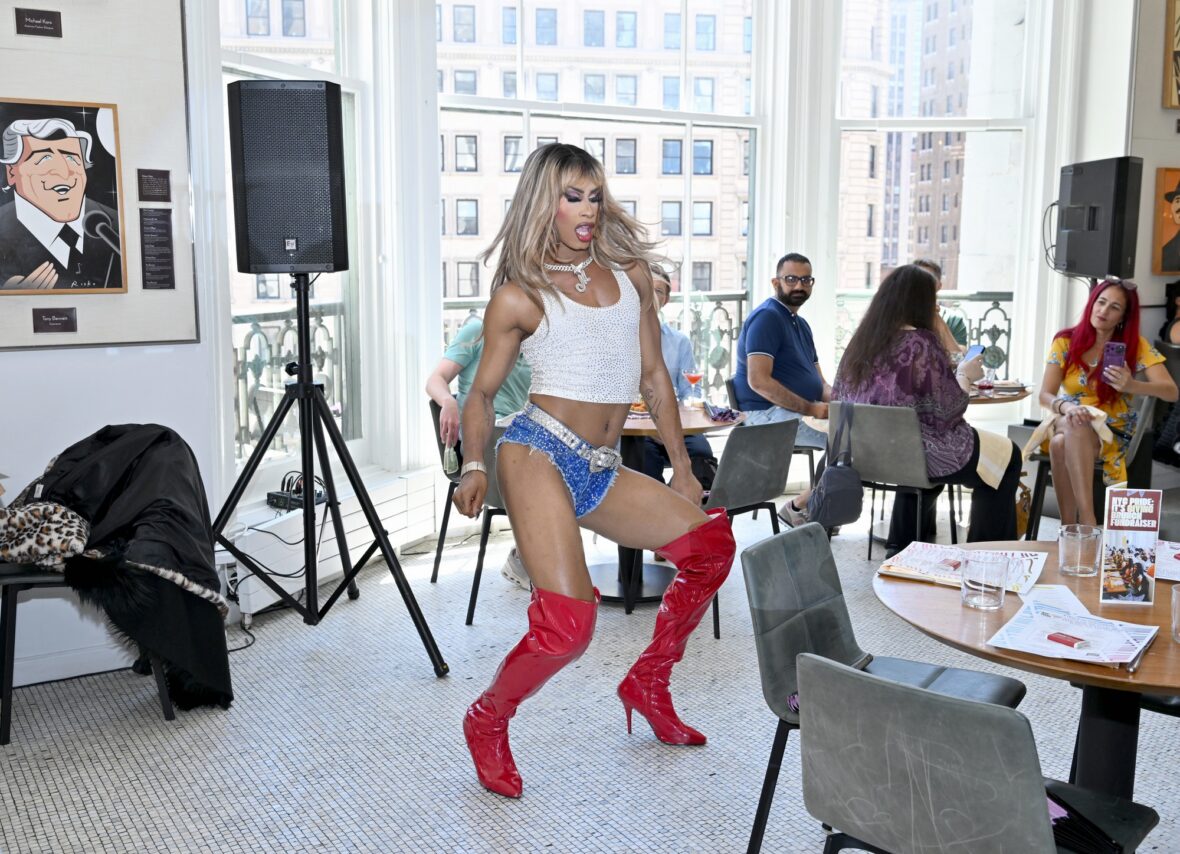 Mo'Riah no Pride Drag Brunch de Nova York