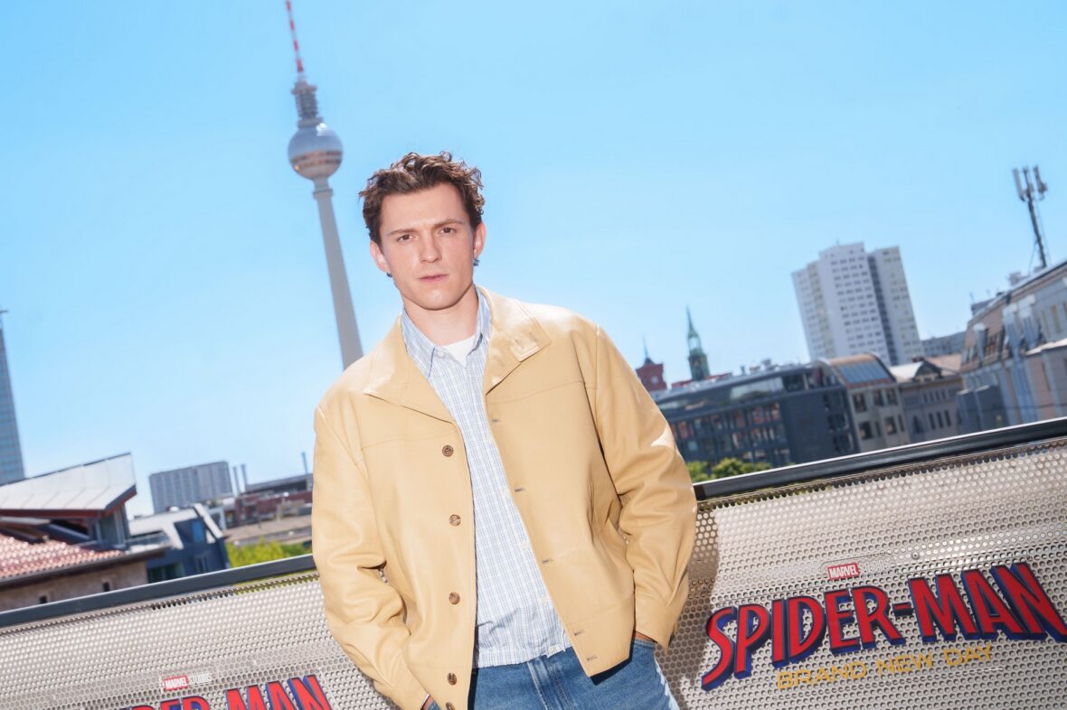 Tom Holland promovendo Homem-Aranha: Novo Dia em Berlim, Alemanha, em 22 de junho de 2026
