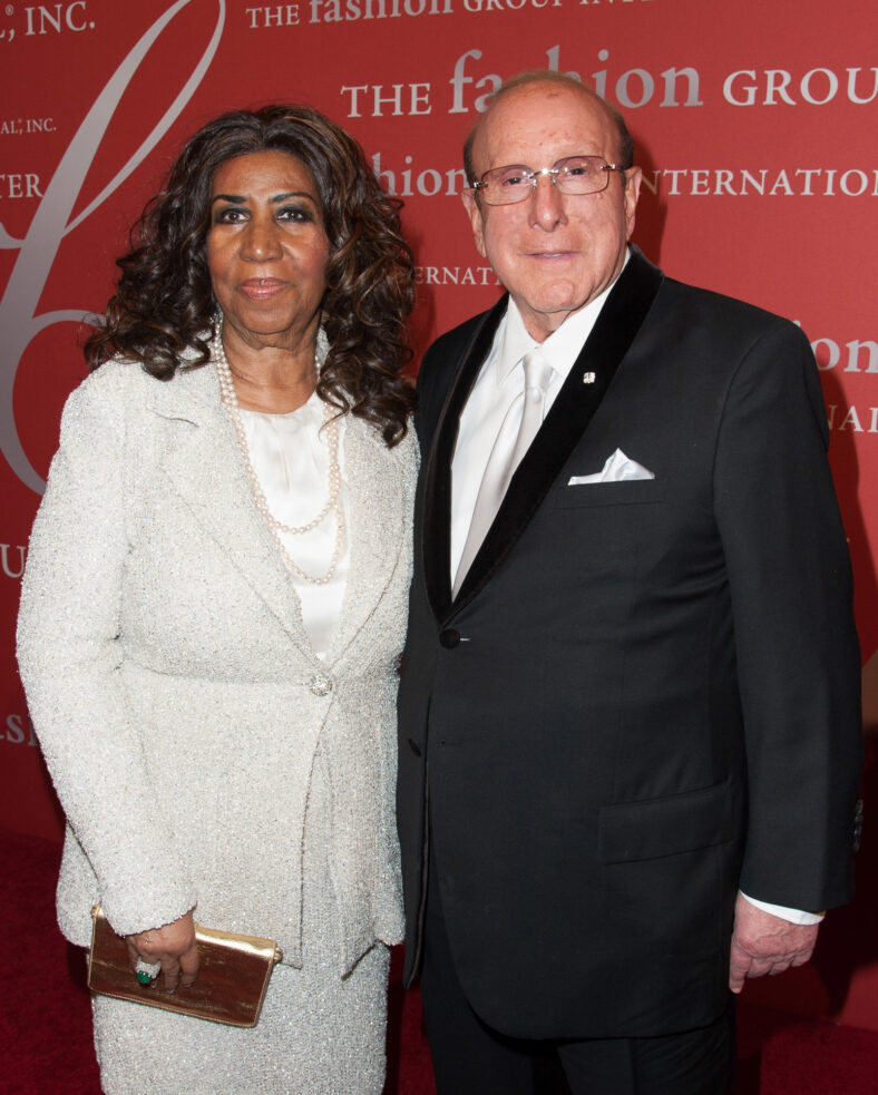 Foto de Clive Davis com Aretha Franklin