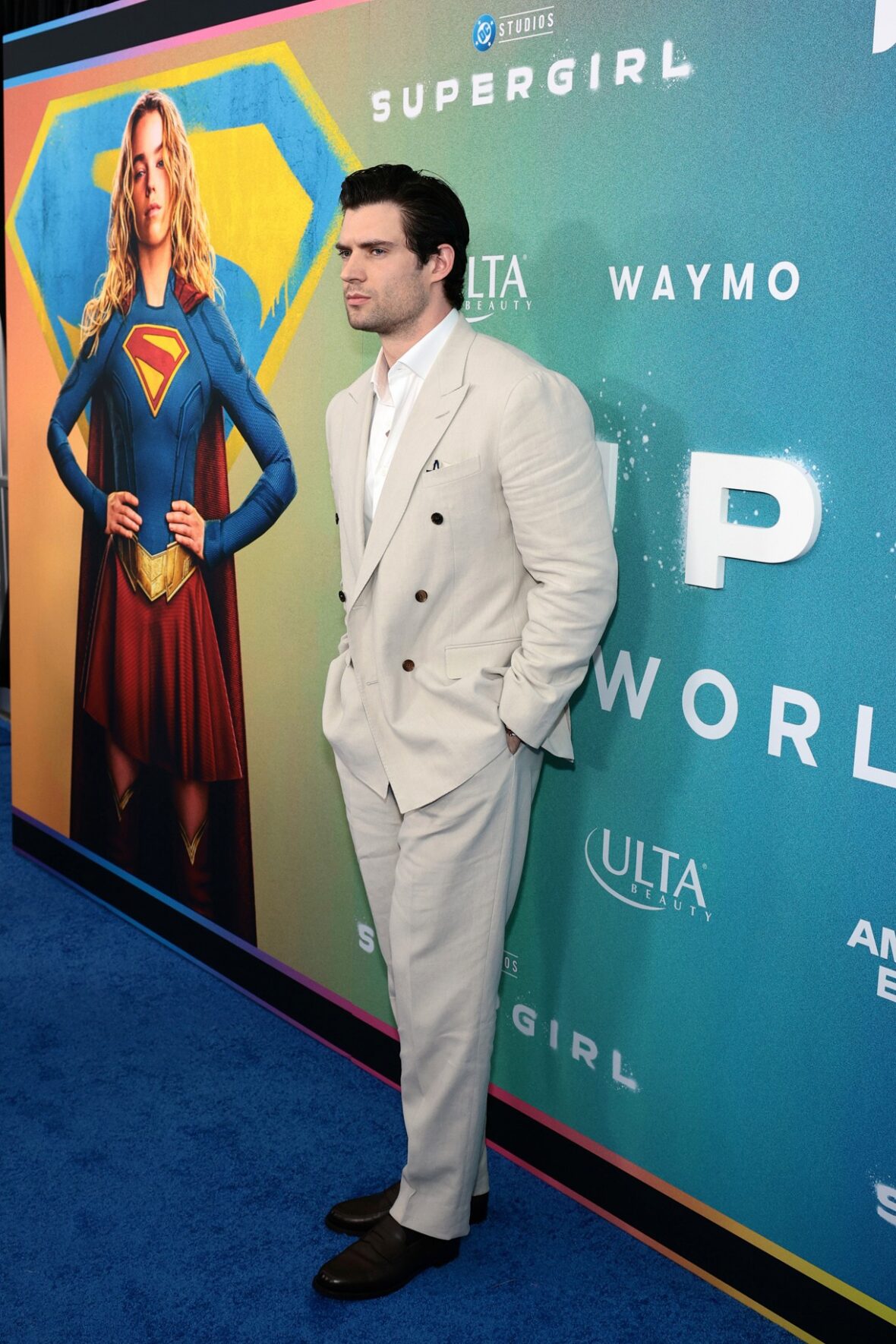 Estreia do filme Supergirl no tapete vermelho de Nova York