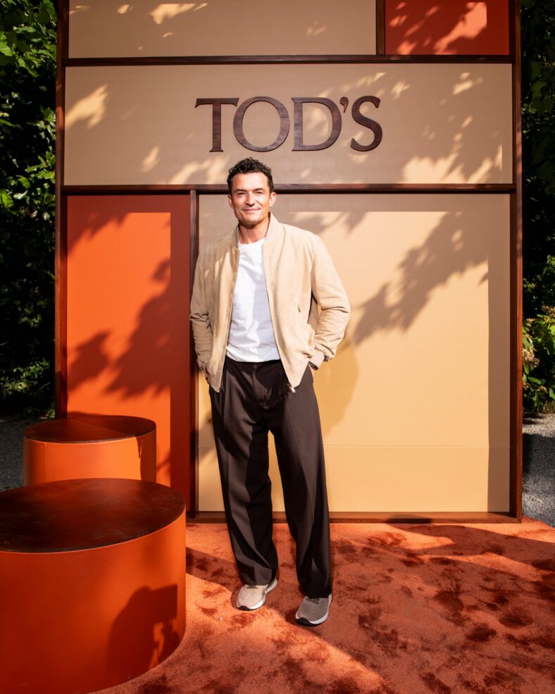 Orlando Bloom participa do desfile da Tod's em Milão