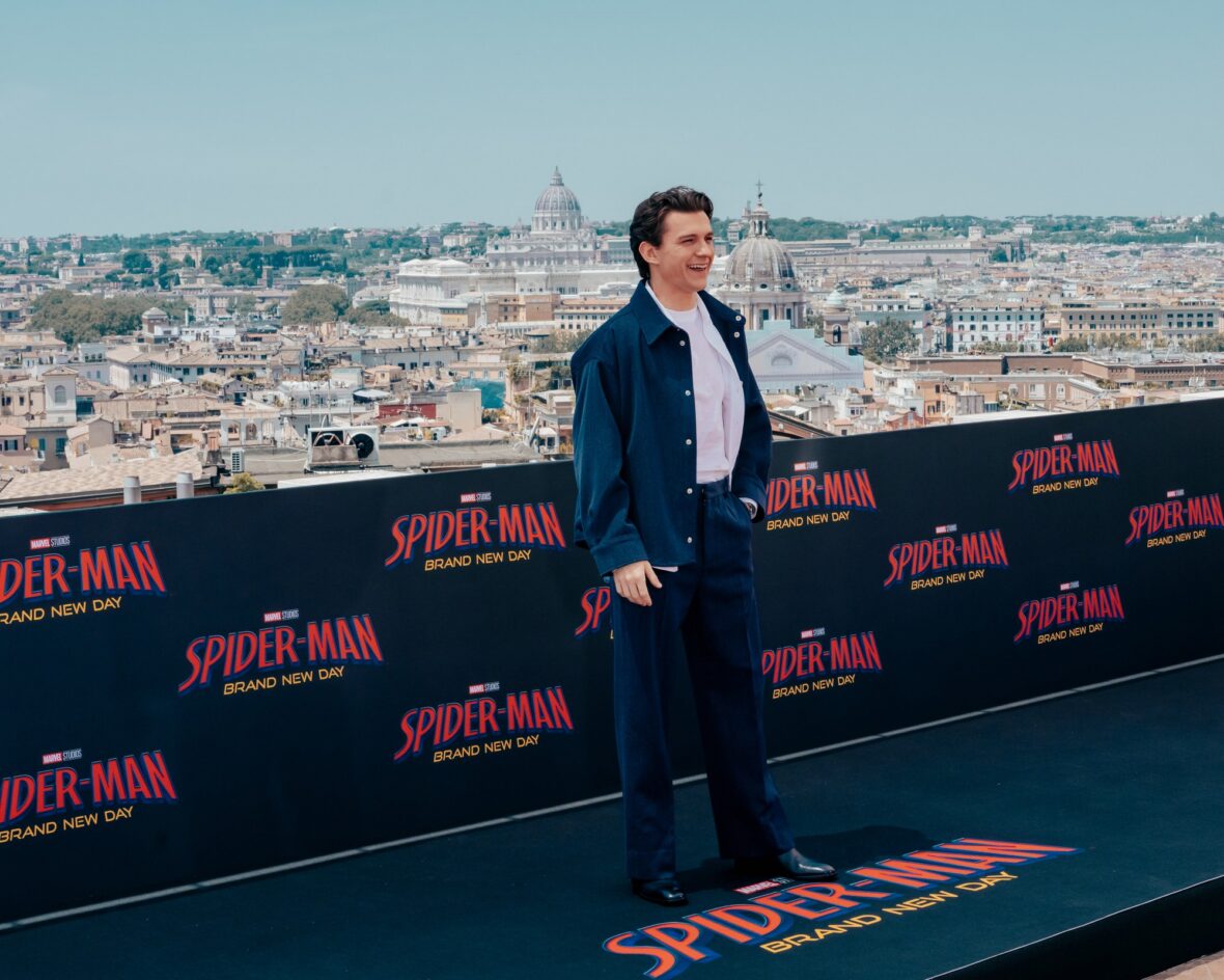 Tom Holland e Zendaya na chamada fotográfica de Roma para Homem-Aranha: Novo Dia