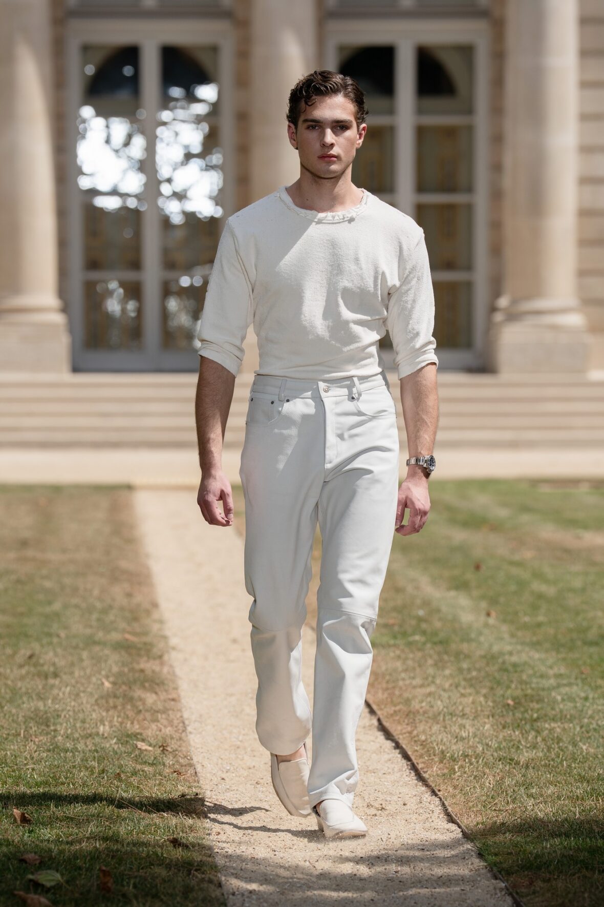 Clavicular desfila no desfile 424 da Paris Fashion Week