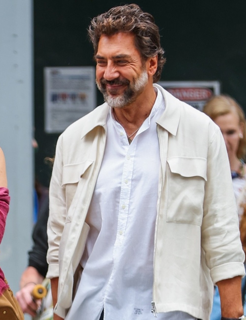 Kate Hudson e Javier Bardem no set de Hello & Paris