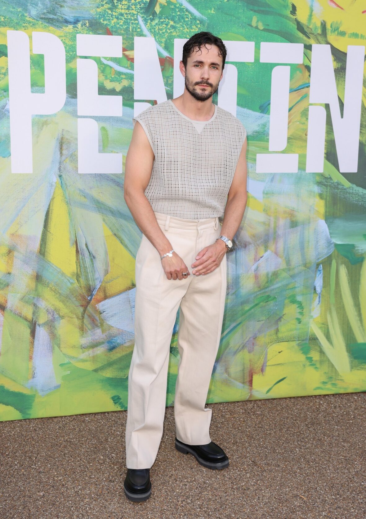 Celebridades participam da Serpentine Summer Party em Serpentine South