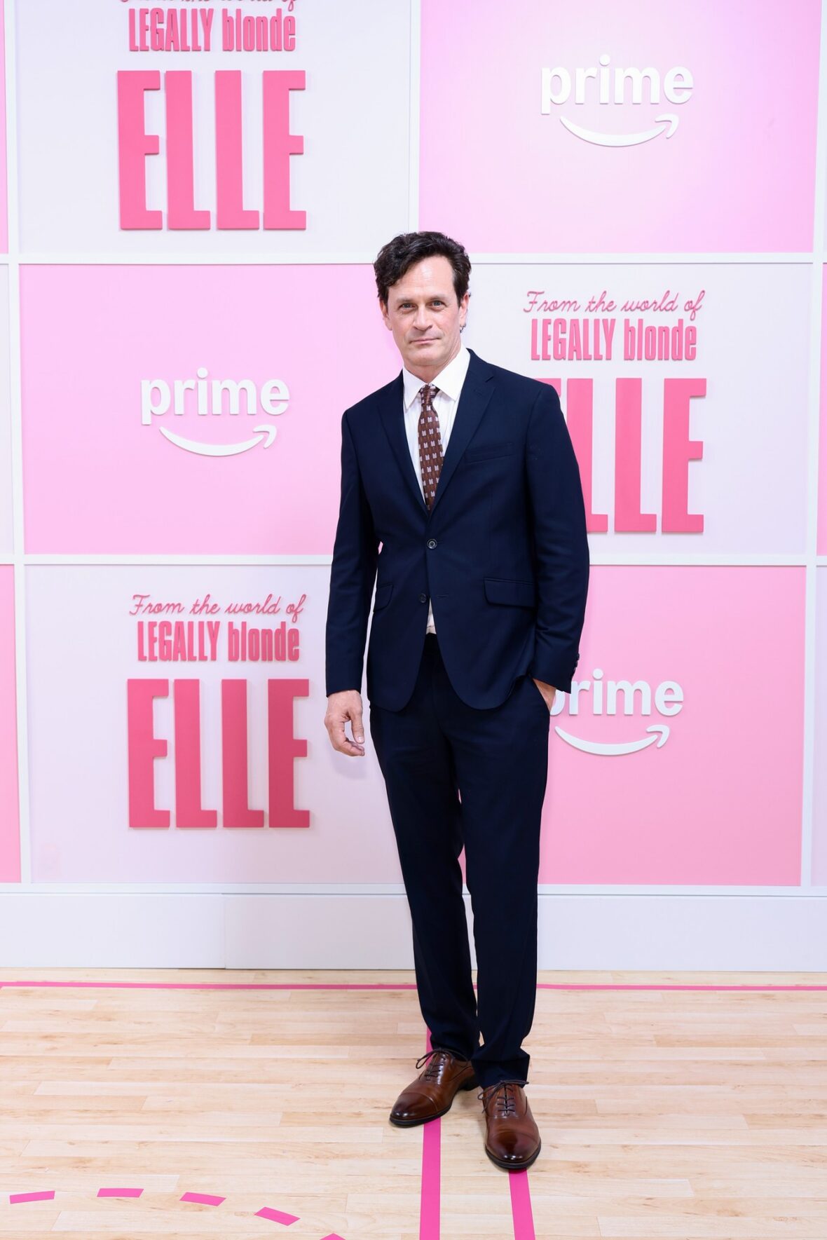 Estreia mundial da 1ª temporada de Elle