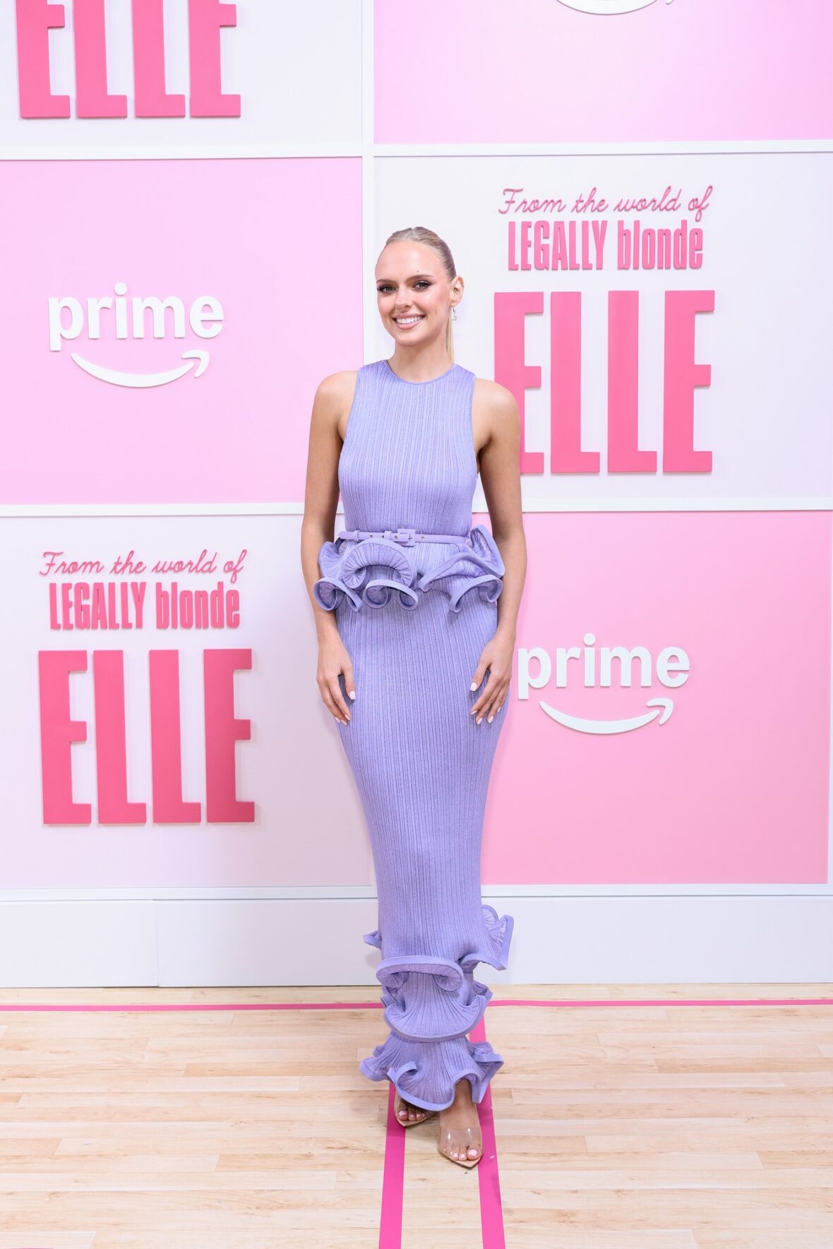 Estreia mundial da 1ª temporada de Elle