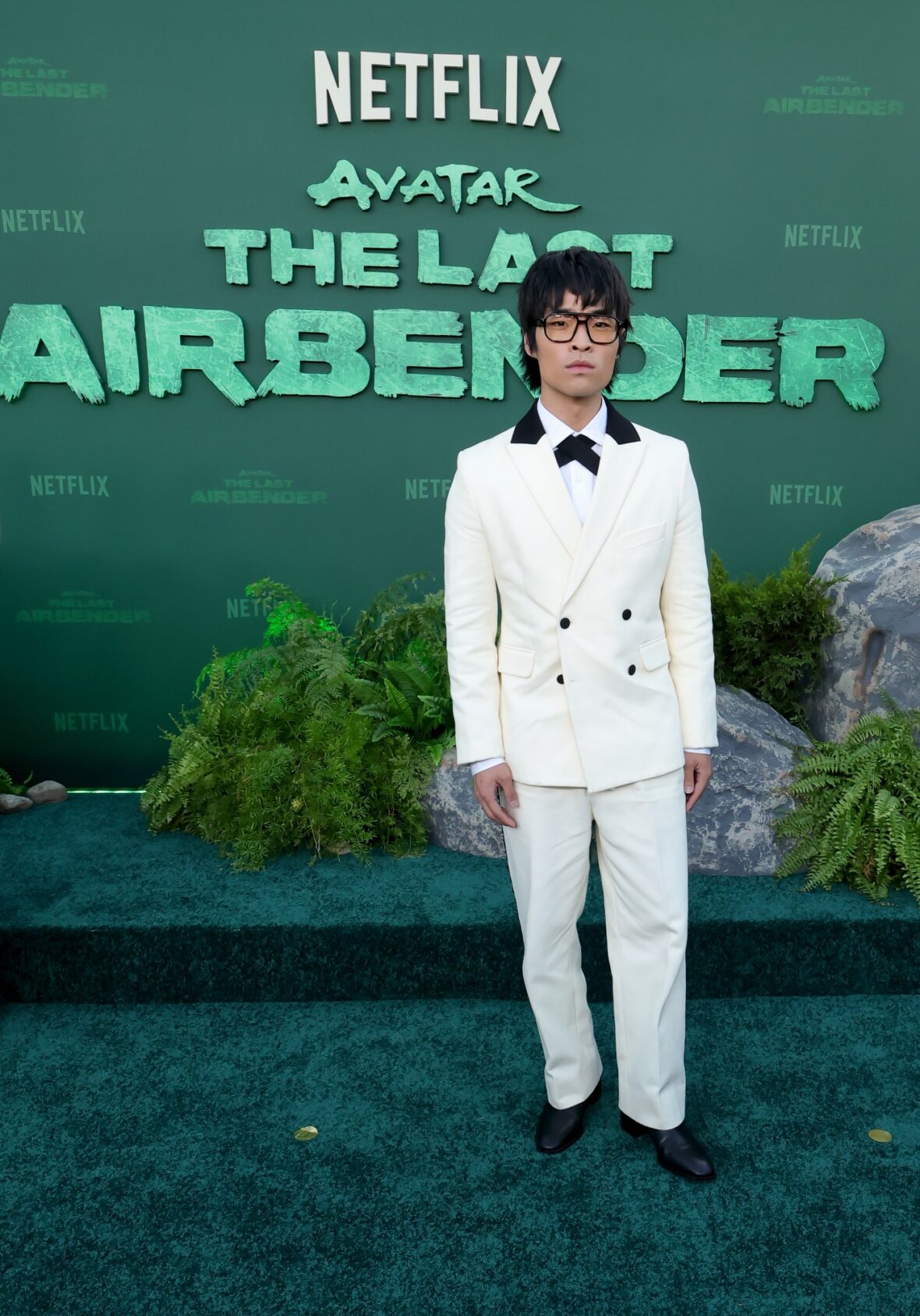 Dallas Liu comparece à estreia da segunda temporada de Avatar: O Último Mestre do Ar