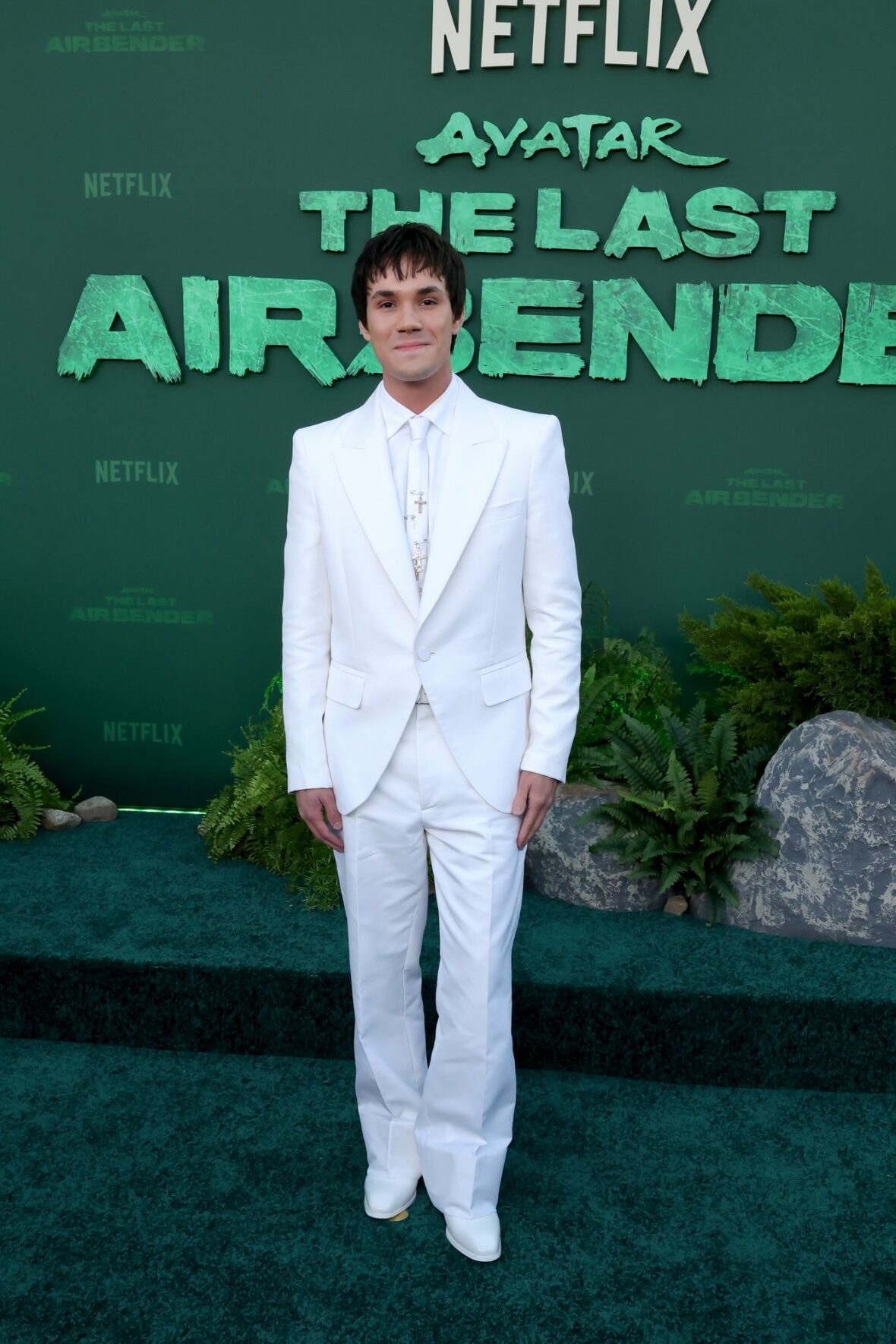 Ian Ousley comparece à estreia da segunda temporada de Avatar: O Último Mestre do Ar