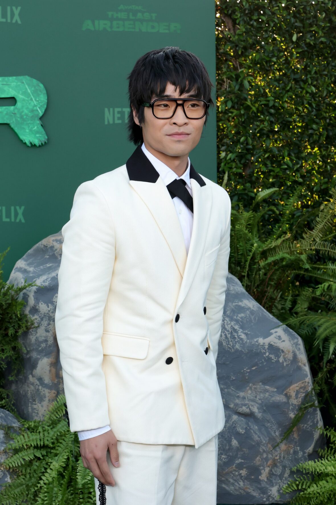 Dallas Liu comparece à estreia da segunda temporada de Avatar: O Último Mestre do Ar