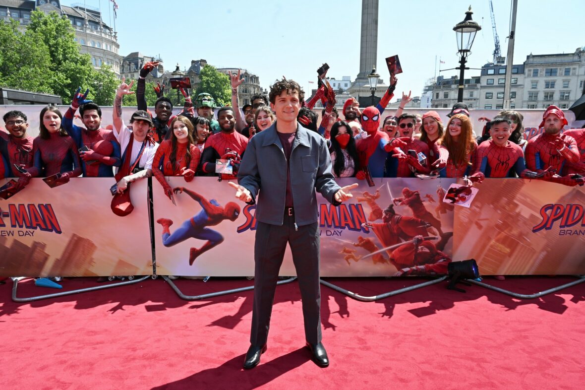 Zendaya e Tom Holland no photocall do Homem-Aranha em Londres