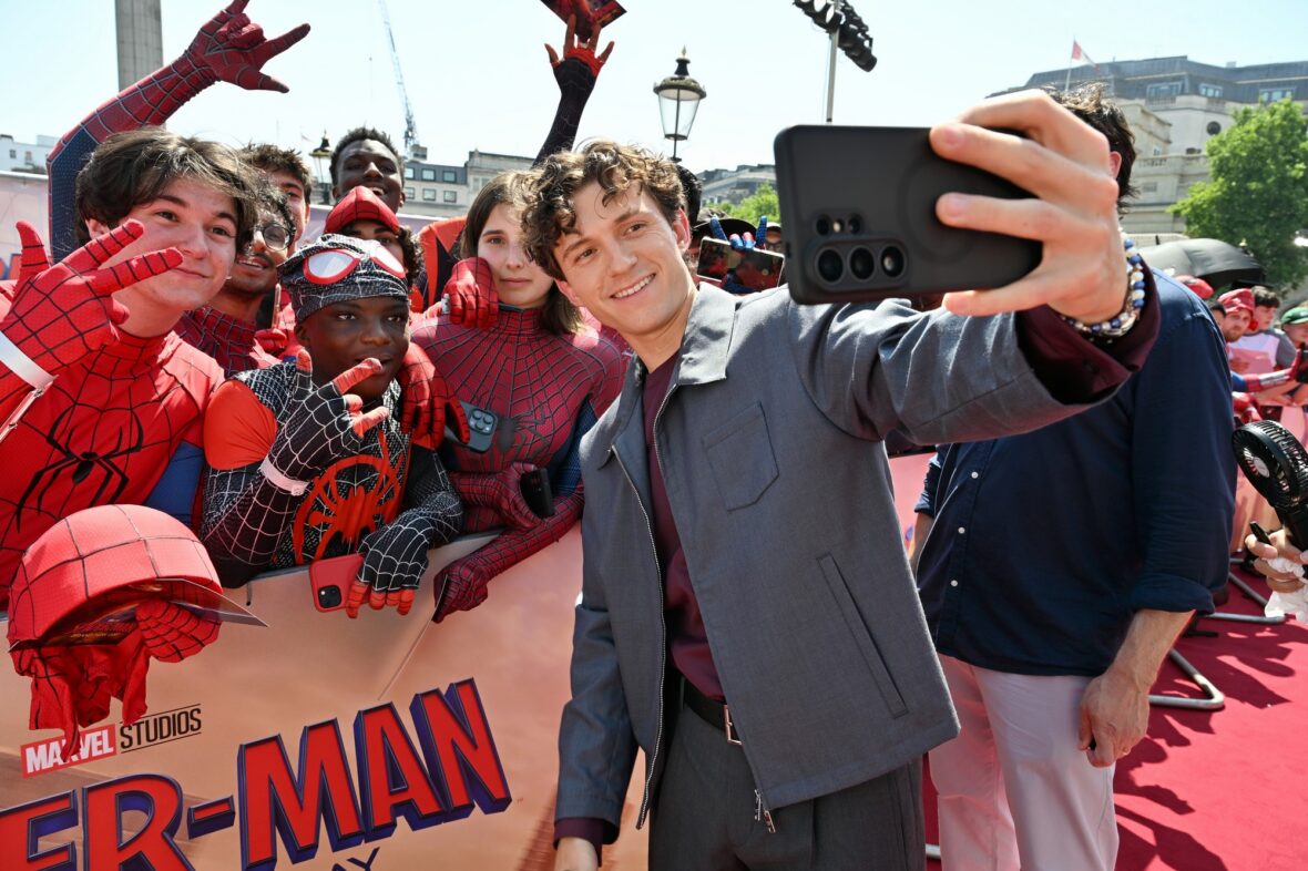 Zendaya e Tom Holland no photocall do Homem-Aranha em Londres