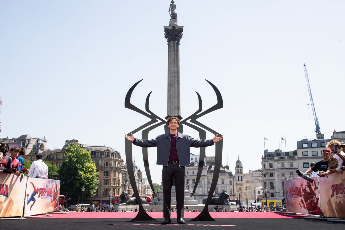 Zendaya e Tom Holland no photocall do Homem-Aranha em Londres