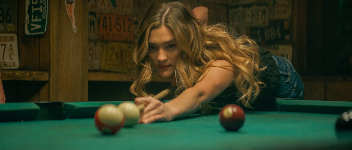 Lizzy Greene na segunda temporada de Ransom Canyon ainda