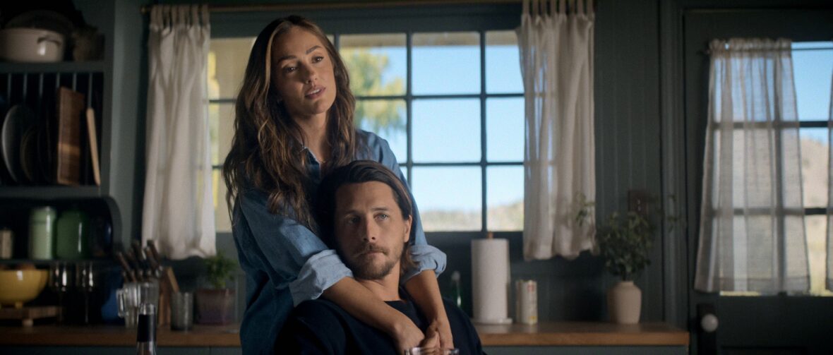 Minka Kelly e Ben Robson na segunda temporada de Ransom Canyon ainda