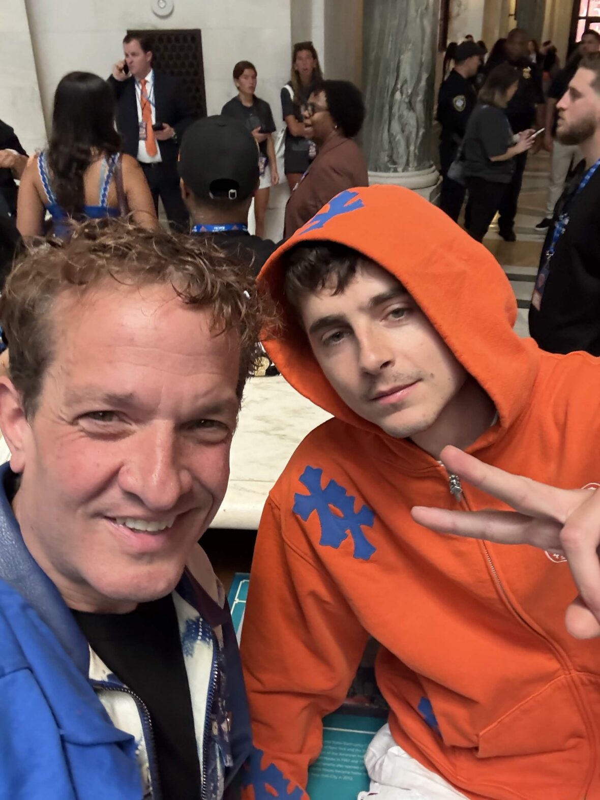 Fat Joe e Jeff Beacher no desfile dos NY Knicks