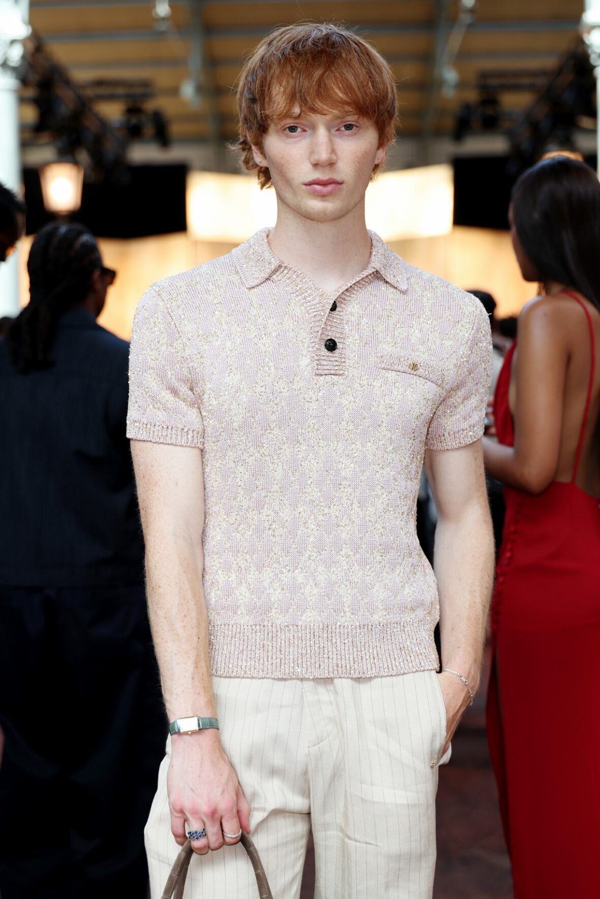 Celebridades participando do desfile AMIRI na Paris Fashion Week