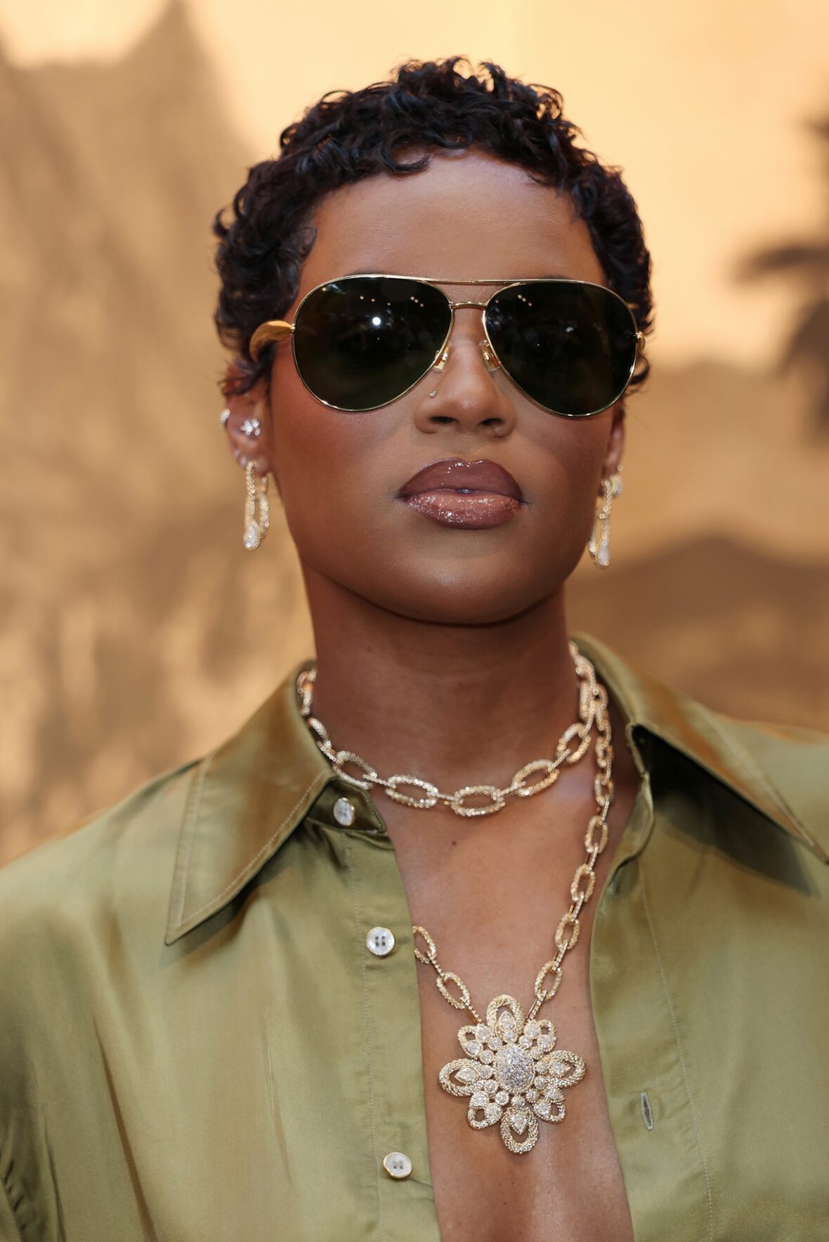 Celebridades participando do desfile AMIRI na Paris Fashion Week