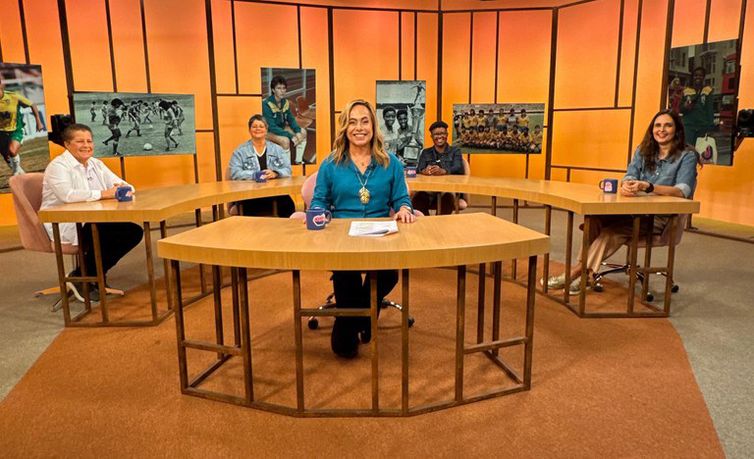 Rio de Janeiro (RJ), 26/06/2026 – Sem Censura, da TV Brasil, recebe pioneiras do futebol feminino a um ano da Copa do Mundo da modalidade no país.
Foto: Rodrigo Peixoto/TV Brasil