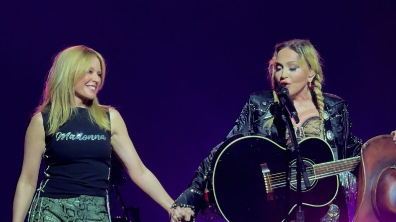 Madonna e Kylie Minogue se unem para apresentação histórica na 'THE CELEBRATION TOUR' de Madonna