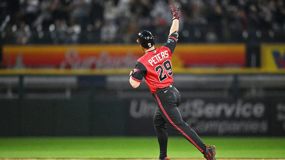 Chicago White Sox center fielder Tristan Peters rounding bases at Rate Field