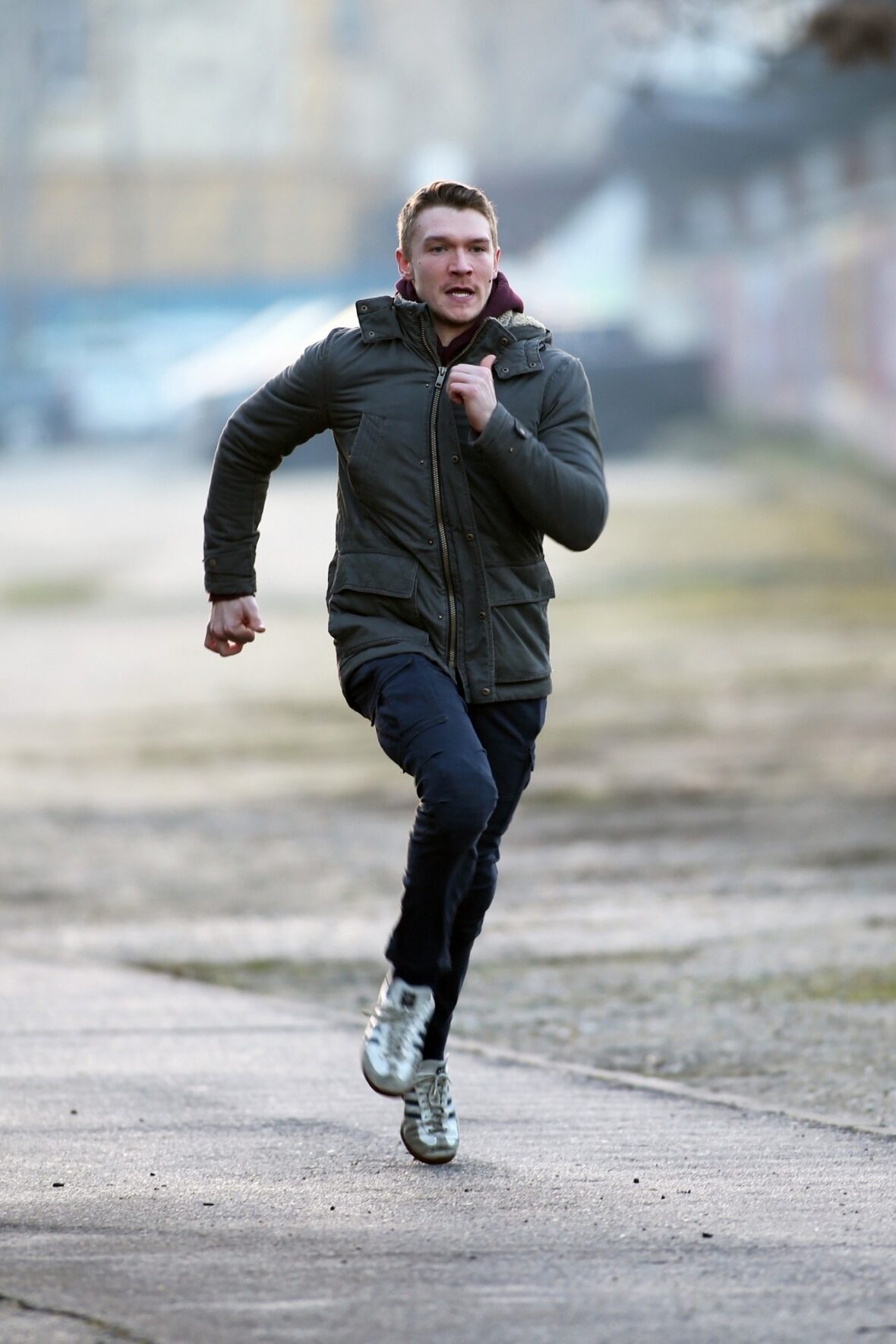 Fotos de paparazzi de Connor Storrie