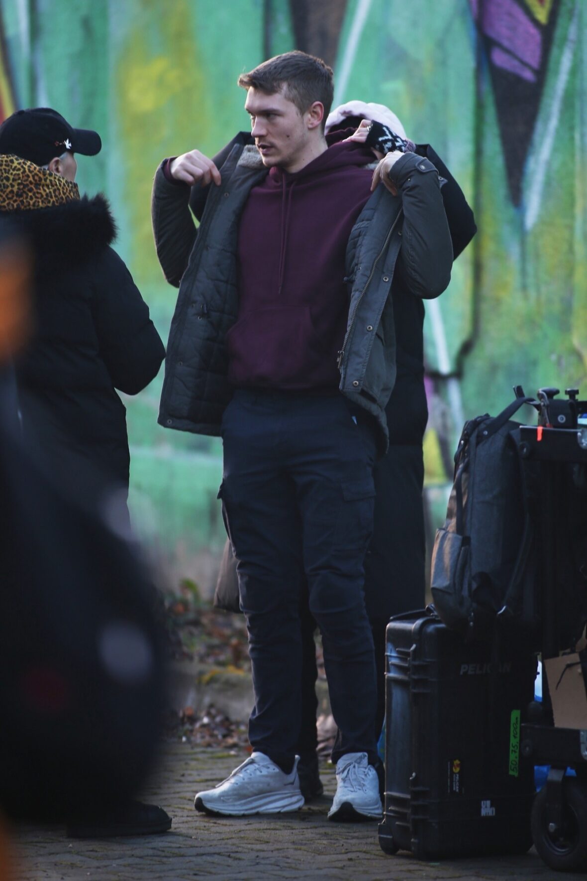 Fotos de paparazzi de Connor Storrie