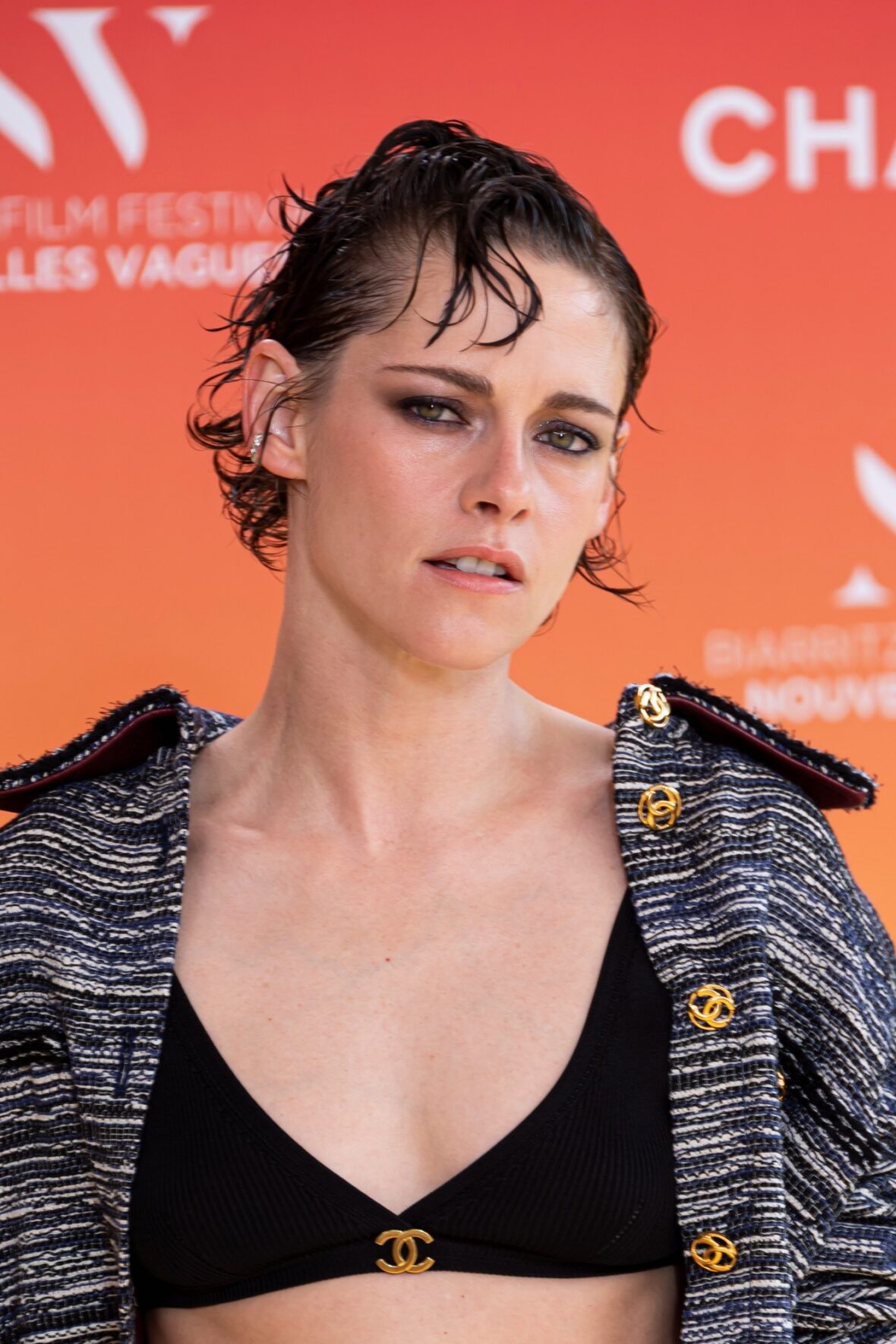 Kristen Stewart participa da cerimônia de encerramento do 4º Festival Internacional de Cinema Nouvelles Vagues de Biarritz em Biarritz, França.