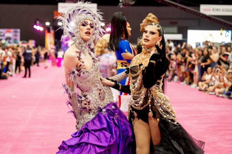 Utica e Joey Jay na Drag Con em Los Angeles, 2024