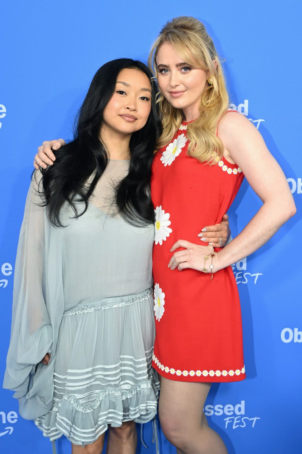 Lana Condor e Kathryn Newton participam do Obsessed Fest