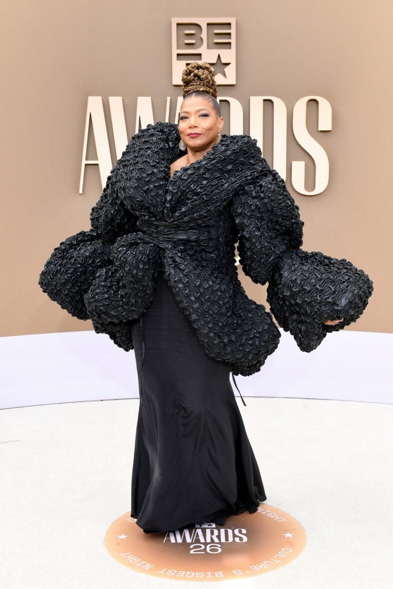 Queen Latifah chega ao BET Awards 2026