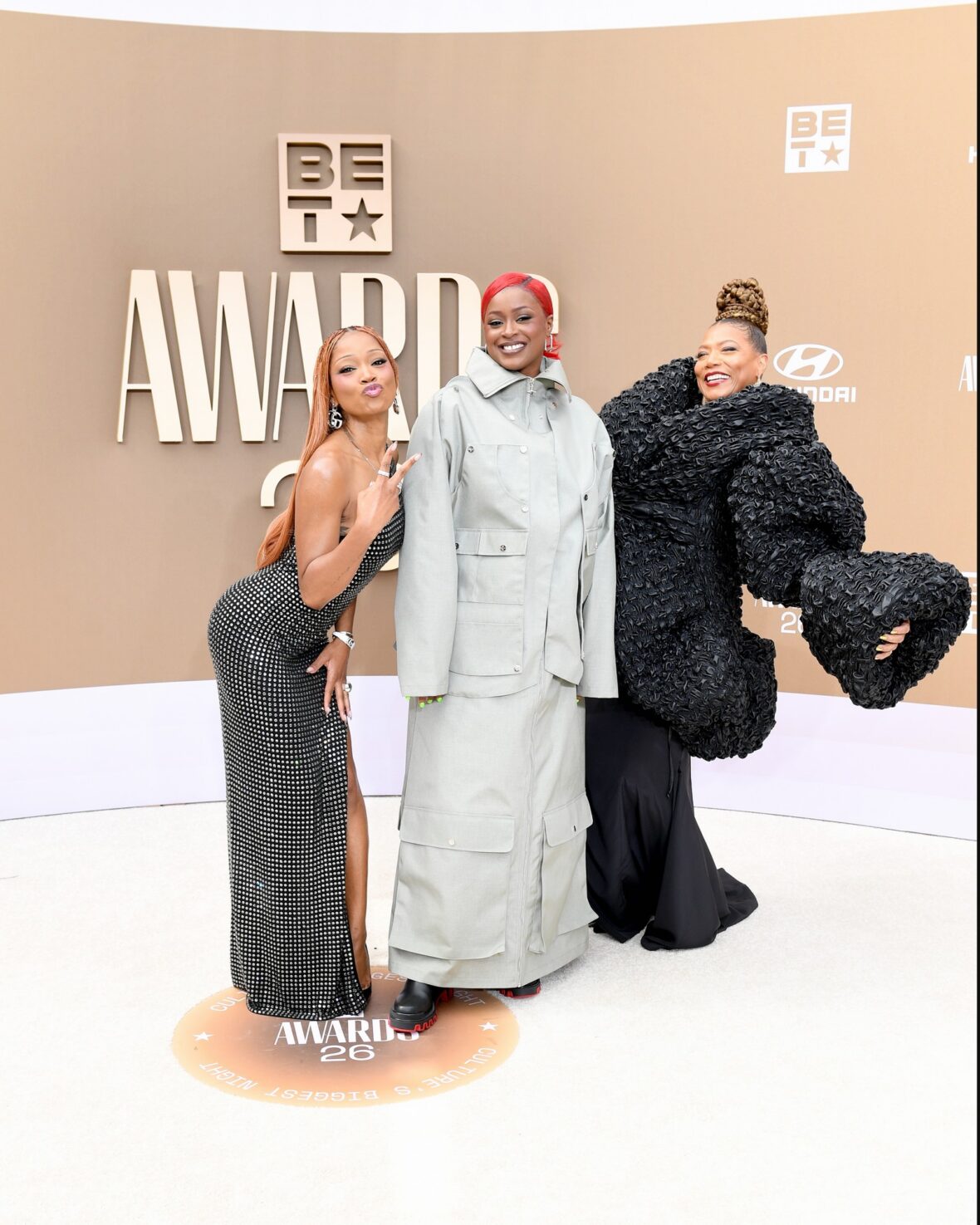 Keke Palmer, Tierra Whack e Queen Latifah chegam ao BET Awards 2026