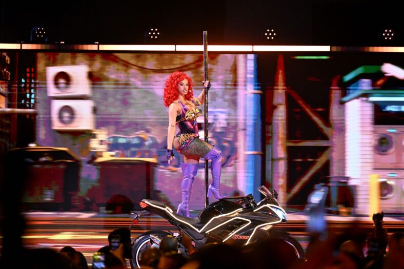 Cardi B se apresenta no BET Awards 2026