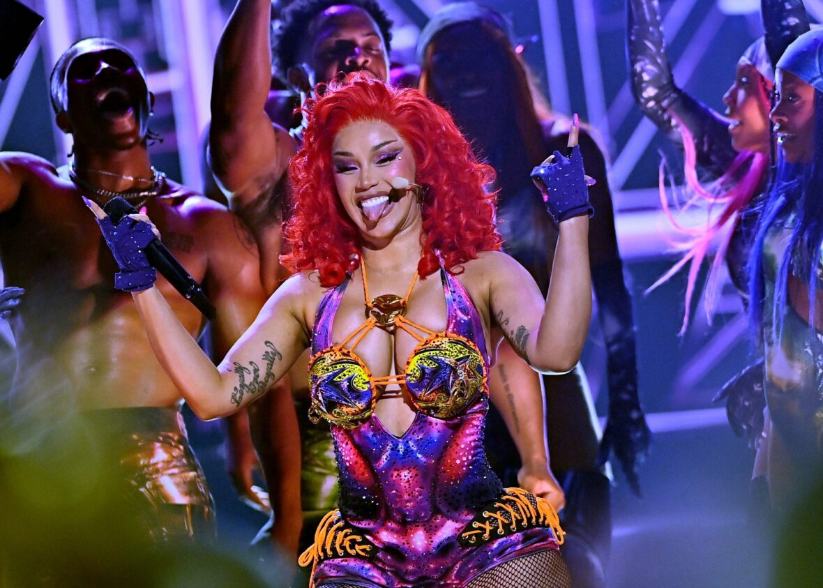 Cardi B se apresenta no BET Awards 2026